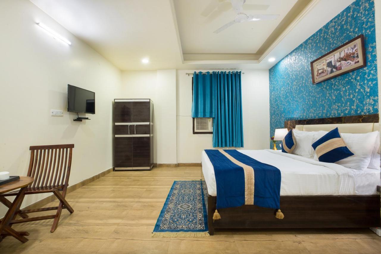 The Alpino Hotel Νέο Δελχί Εξωτερικό φωτογραφία