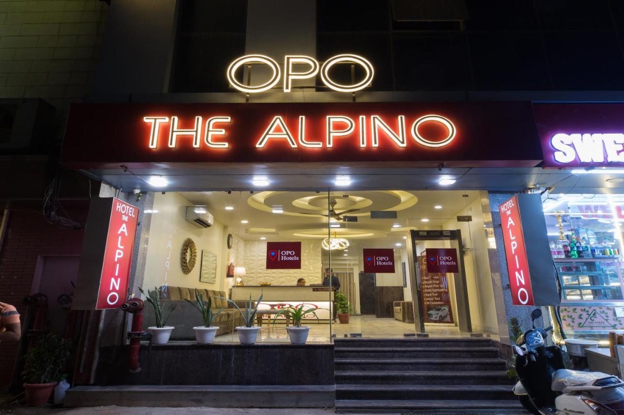 The Alpino Hotel Νέο Δελχί Εξωτερικό φωτογραφία