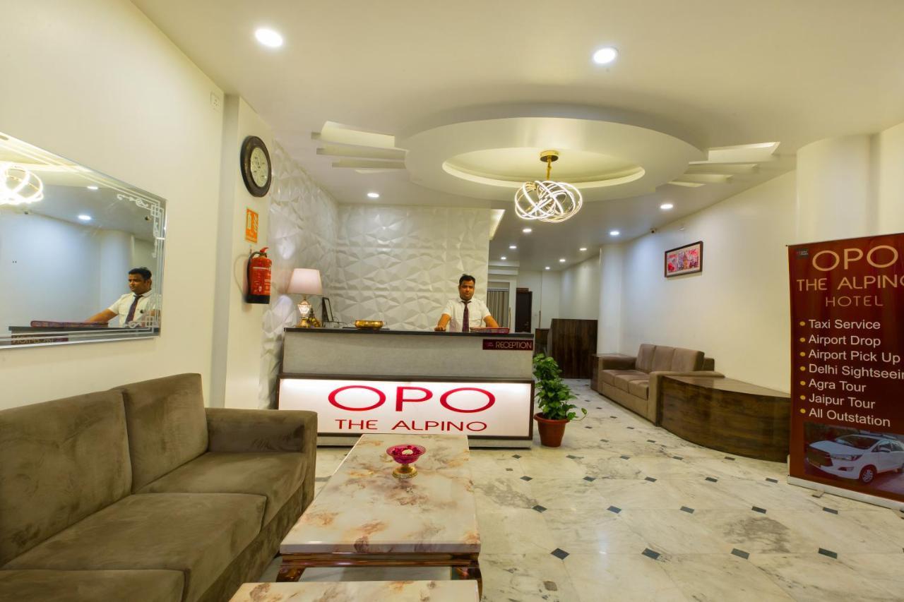 The Alpino Hotel Νέο Δελχί Εξωτερικό φωτογραφία