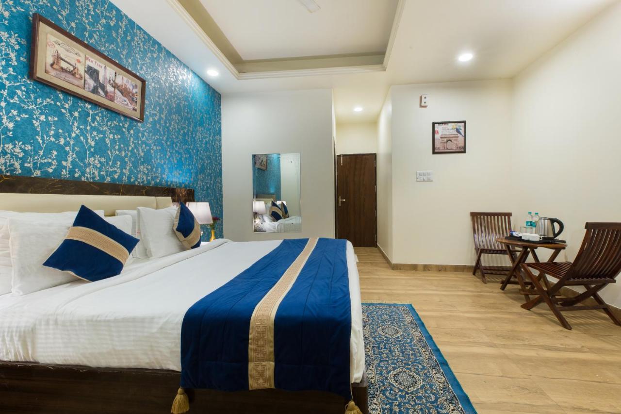 The Alpino Hotel Νέο Δελχί Εξωτερικό φωτογραφία